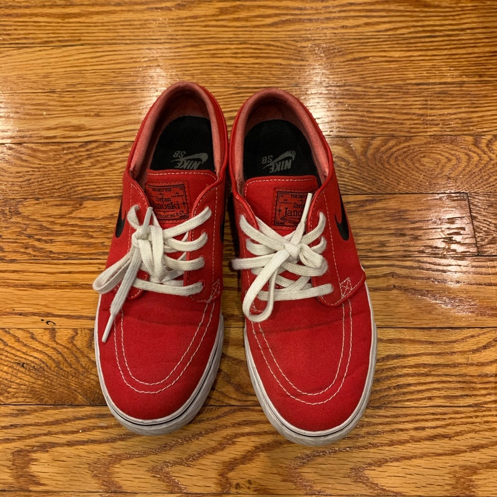 NIKE 🔴 Janoski’s